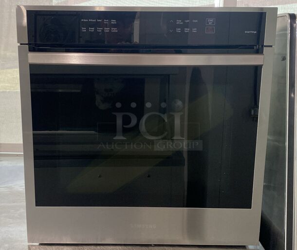 Brand New Scratch & Dent 24 Inch Single Smart Wall Oven with 3.1 Cu. Ft. Convection Oven, Digital Controls, Catalytic & Steam Clean, Halogen Lighting, WiFi, and Sabbath Mode

 - Image 1 of 4