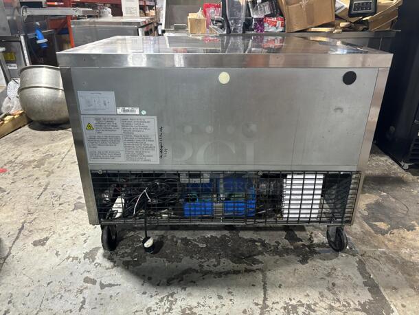 Dukers Undercounter Refrigerator in Stainless Steel - Image 4 of 7