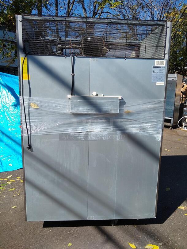 MAXX COLD Reach-in Refrigerator, Double Door, Top Mount 49 CUFT
 - Image 4 of 5