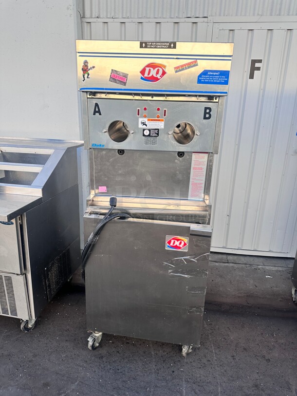 Duke Electro Freeze RMT-232 Soft Serve Ice Cream Machine 220 Volt 3 Phase Working Complete  - Image 3 of 9