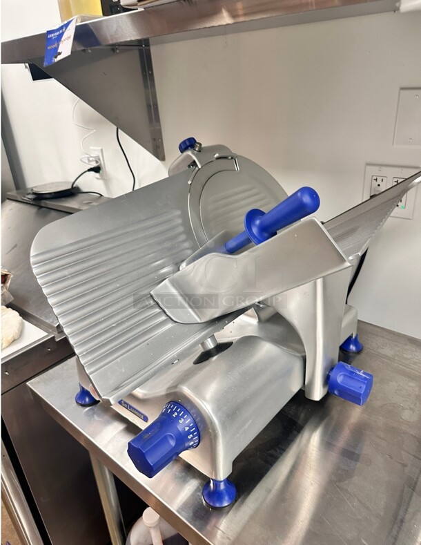 Sir Lawrence SCR12 Manual Meat & Cheese Slicer w/ 12 inch Blade 1/2 hp 110 Volt - Image 4 of 6