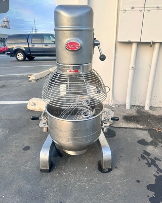 Late Model Avantco MX30H 30 Qt. Planetary Floor Mixer with Guard- 120V, 1 3/4 hp Working