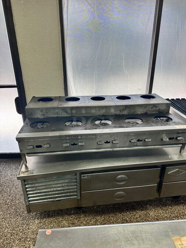 Working Jade Range  56inch Step Up Gas Hotplate w/ (10) Burners & Manual Controls, Natural Gas NSF - Image 3 of 6