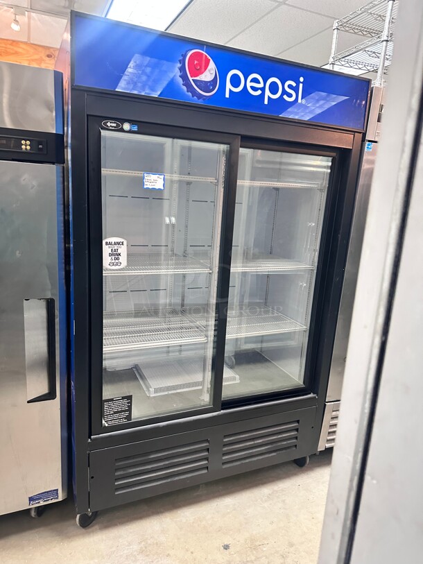 Late Model QBD CD45 Sliding 2 Door Upright Pop Juice Fridge Cooler 40 CuFt 115 Volt Tested and Working - Image 3 of 7