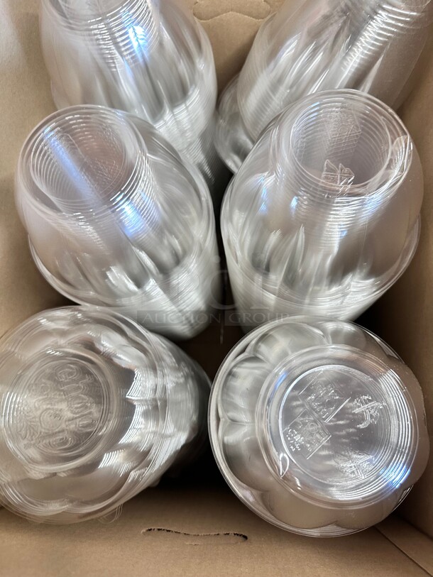 One Lot A Box Of Clear Plastic Salad Bowls Wit Covers - Image 2 of 5