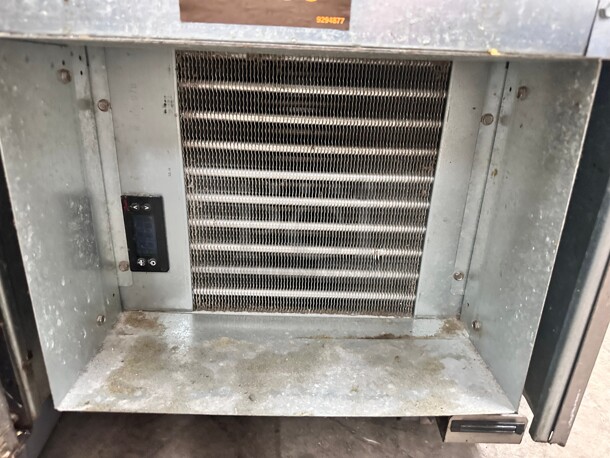 Excellent Condition Delfield F20FP 12 Gallon Drop In Freezer 115 Volt Tested and Working! - Image 9 of 10