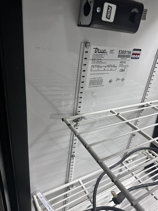 Certified Working TRUE TSID-36-2 36 Inch Refrigerated Deli Display Case 115 Volt NSF - Image 5 of 5