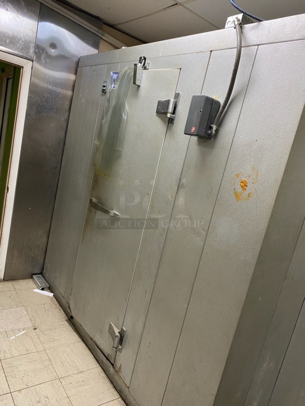 Kolpak 6'x6'x8' Walk In Freezer Box w/ Tecumseh Model AV182ET-018-A4 Compressor and Condenser. Does Not Have Floor. 208-230 Volts, 1 Phase. Picture of the Unit Before Removal Is Included In the Listing.