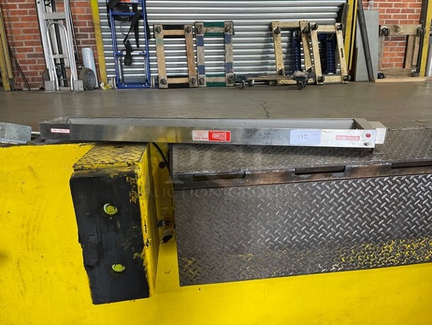 Cecilware Commercial Heated Shelf Strip Warmer! Solid Stainless Steel! Model: FW48 SN: L194374 120V 60HZ 1 Phase - Image 2 of 6