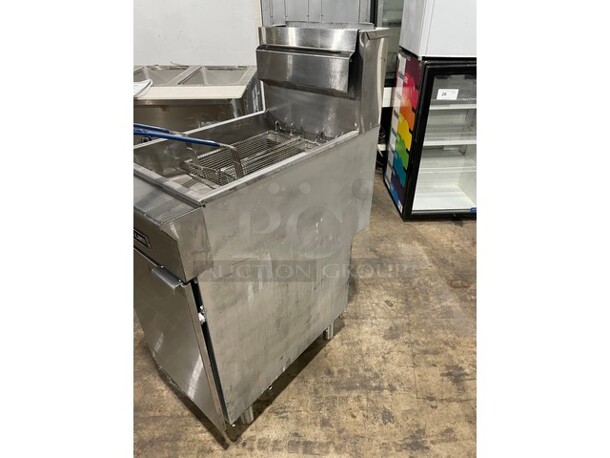 Cookline Commercial Natural Gas Powered 4 Burner Deep Fat Fryer! With Backsplash! With Two Frying Baskets! All Stainless Steel! On Legs! - Image 3 of 9