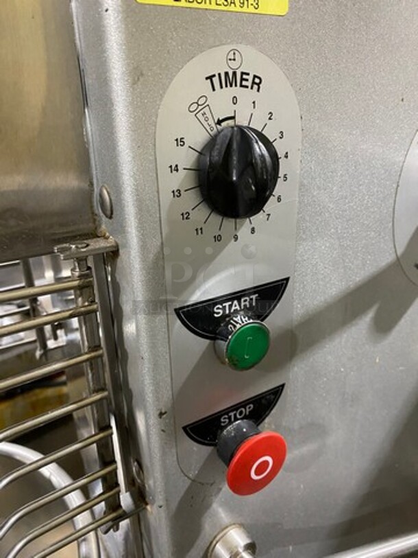 NICE! Univex Commercial Planetary Mixer! With Mixing Bowl And Guard! With Paddle Attachment! WORKING WHEN REMOVED! Model: SRM30 SN: M08020154 115V 60HZ 1 Phase - Image 5 of 10