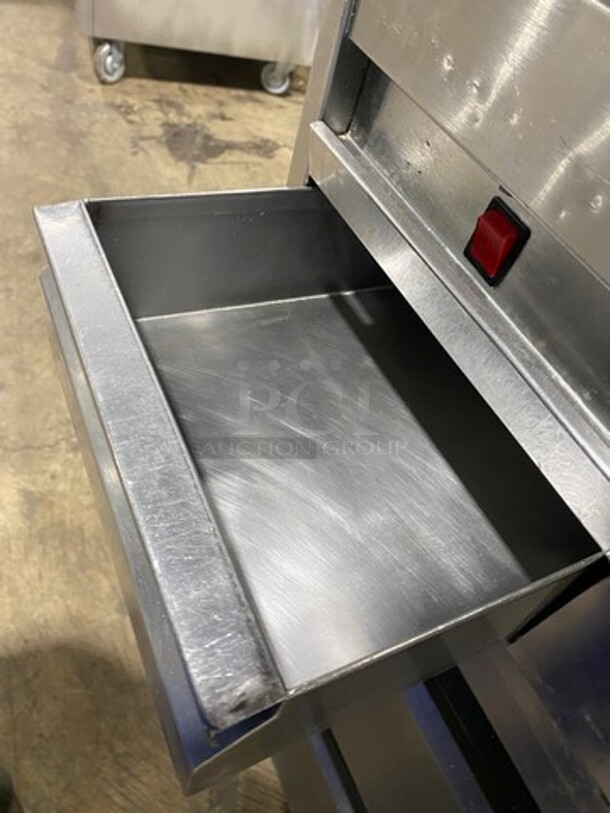 MagiKitch'n Commercial Countertop Gas Powered Flat Top Griddle! With Back And Side Splashes! All Stainless Steel! - Image 7 of 8