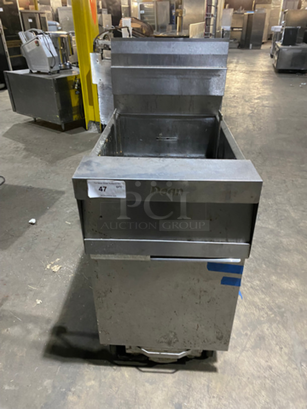 Dean Commercial Natural Gas Powered Deep Fat Fryer! With Backsplash! With Oil Filter System! All Stainless Steel! On Casters! Model: CFSMC160GN SN: 1012XQ0001
