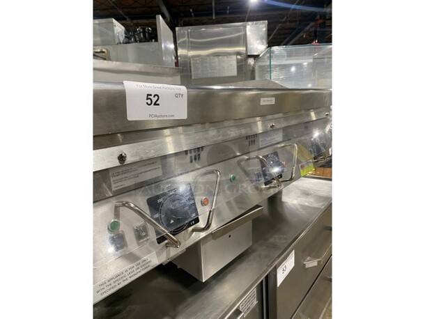 NICE! NEW! OUT OF THE BOX! Garland Heavy Duty Commercial Countertop Gas Powered Mirror Shine/Polished Top Flat Griddle! Thermostatic Controlled! 1-Inch-Thick Plate! With Back And Side Splashes! 36" Model: CG-36R  - Image 6 of 10