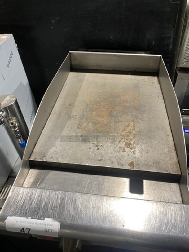 Cecilware Pro Commercial Countertop Gas Powered Flat Top Griddle! With Back And Side Splashes! All Stainless Steel! On Legs! - Image 4 of 7