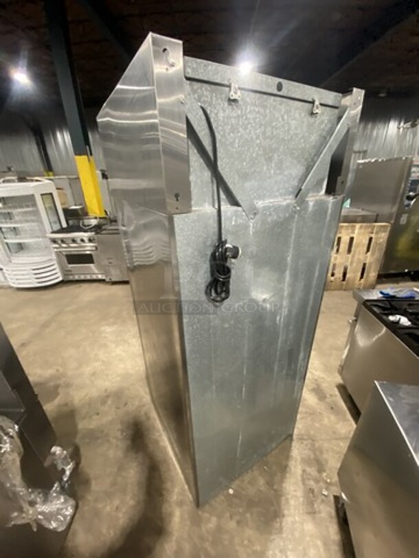 Victory Heavy Duty Commercial One Door All Stainless Steel Freezer! Model FS1DS7EW! 115V 1 Phase! With Legs!  - Image 4 of 9