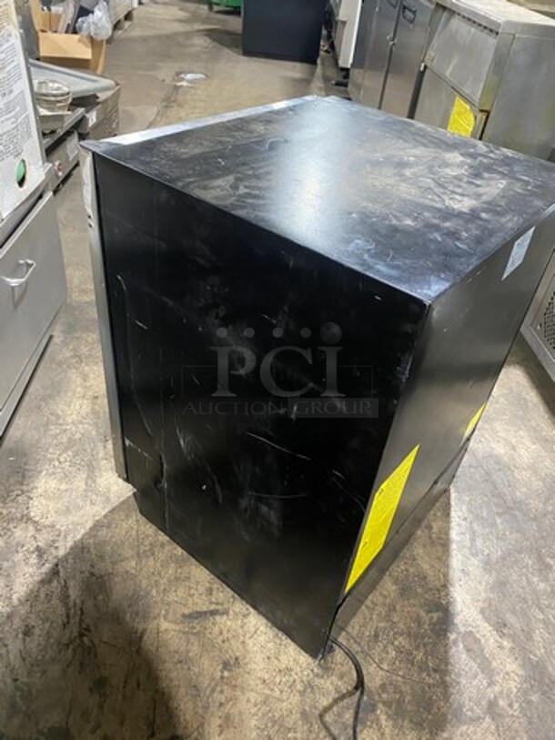 Summit Mini cooler! - Image 4 of 9