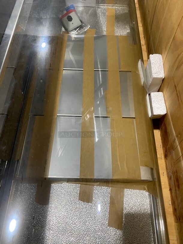 BRAND NEW! IN THE BOX! Diamond Commercial Countertop Refrigerated Sushi Display Case Merchandiser! With Curved Glass! Stainless Steel Body! On Small Legs! Model: GVRB160 - Image 4 of 6