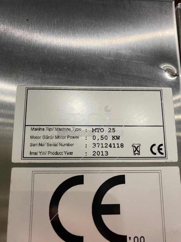 AMAZING! All Stainless Steel Commercial Natural Gas Powered 4 Deck Baking Oven! Model: MTO25 SN: 37124118 - Image 5 of 11