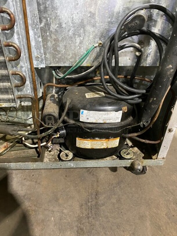 Delfield Enodis Commercial Single Door Lowboy/Worktop Cooler! All Stainless Steel! On Casters! Model: 407CADHL SN: 0507036102124T 115V 60HZ 1 Phase - Image 9 of 10