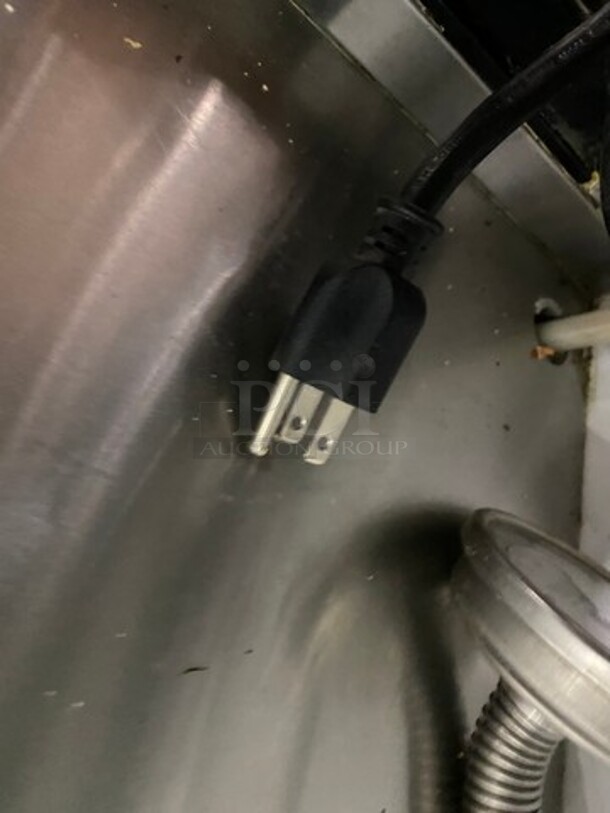 LATE MODEL! 2018 Leader Commercial Refrigerated Bakery/Deli Case! With Slanted Front Glass! With Sliding Rear Access Doors! All Stainless Steel Body! WORKING WHEN REMOVED! Model: CDL72 SN: GB01M1708 115V 60HZ 1 Phase - Image 8 of 8