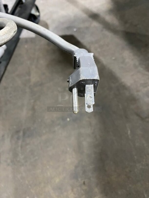 Master Bilt Commercial 2 Door Reach In Refrigerator! With Poly Coated Racks! All Stainless Steel! On Casters! Model: CCR49DR SN: NS100559 115V 60HZ 1 Phase - Image 9 of 9