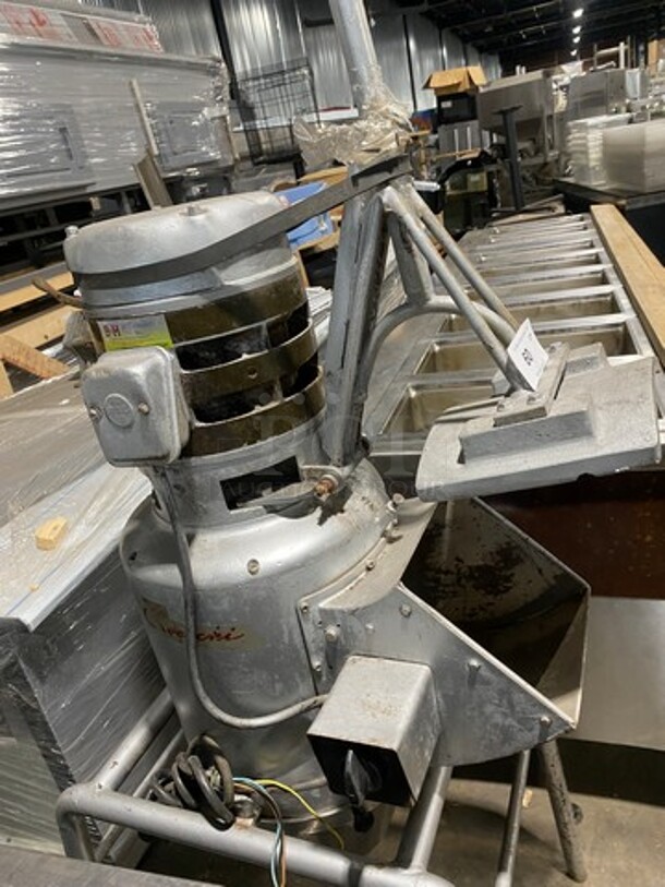 Cavecchi Commercial Mincer/Grater/Shredder! All Stainless Steel! On Legs! Model: 141/6 SN: 1145383 220/380V - Image 3 of 9