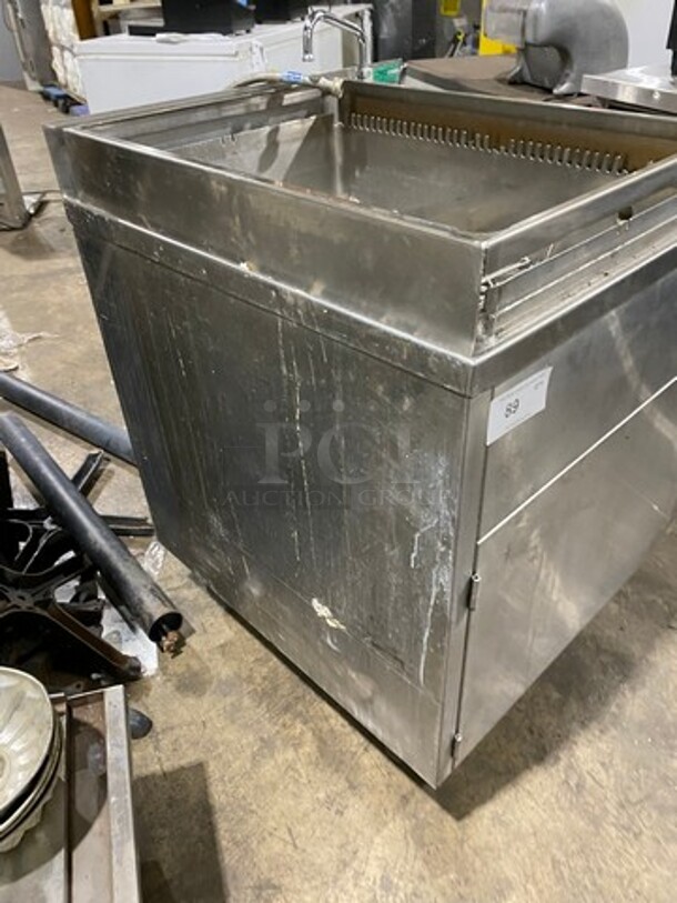 Falcon Fabricators Commercial Electric Powered Commercial Pasta Cooker/Rethermalizer! With Backsplash! All Stainless Steel! On Casters! Model: RTC16 - Image 2 of 9