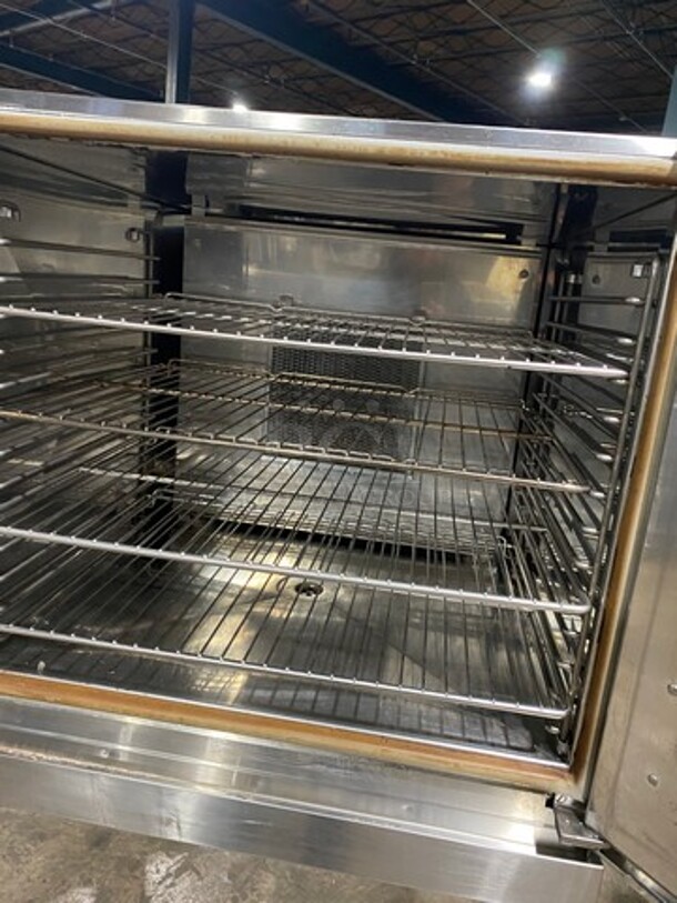 Blodgett Commercial Electric Powered Single Door Oven/Steamer Combi Oven! With View Through Door! All Stainless Steel! On Legs! Model: COS101AA SN: 111497G020S 208V 3 Phase - Image 5 of 9