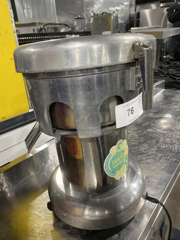 L & J ounter Top Juicer Machine! Model WFA2000! 110V 1Phase! - Image 2 of 9