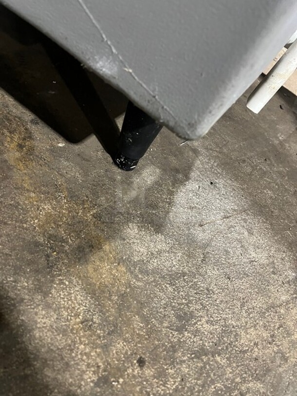 LATE MODEL Scotsman Prodigy Commercial AIR-COOLED Ice Making Machine! With Ice Bin! All Stainless Steel! Model C0530MA1D Serial 16021320011071! 115V 1Phase! On Legs! - Image 9 of 10