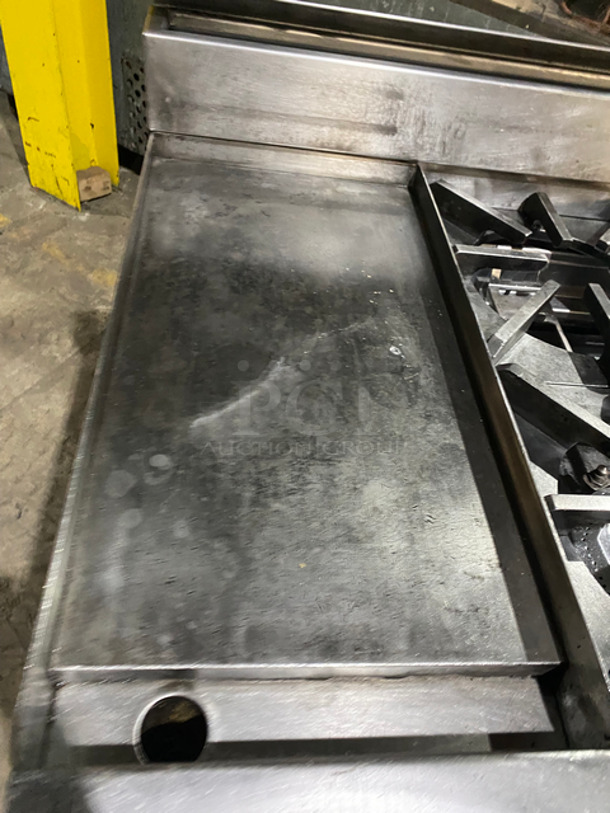 WOW! Jade Range By Blodgett Commercial 4 Burner Stove! With Left Side Flat Top! With Backsplash! With Under neath CONVECTION Oven Underneath! Metal Oven Rack! All Stainless Steel! - Image 7 of 12
