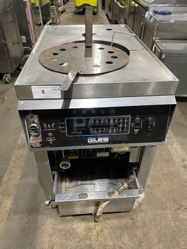 WOW! Giles Electric Powered Heavy Duty Open Fryer! With Automatic Lift And Basket! With Oil Filter System! Model: GEF400 SN: A909240817 208V 60HZ 3 Phase
