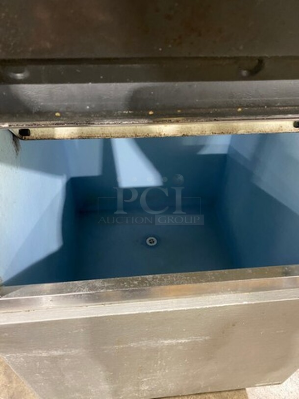 Hoshizaki Commercial Ice Maker Machine! With Commercial Ice Bin! All Stainless Steel! On Legs! 2x Your Bid Makes One Unit! Model: KML451MAH SN: T04527D 115/120V 60HZ 1 Phase - Image 5 of 8