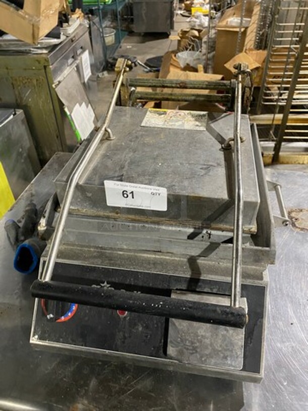 Star Pro Max Commercial Countertop Panini/Sandwich Grill! With Flat Press! All Stainless Steel! Model: GR14 SN: GS140708A0135 120V - Image 8 of 12