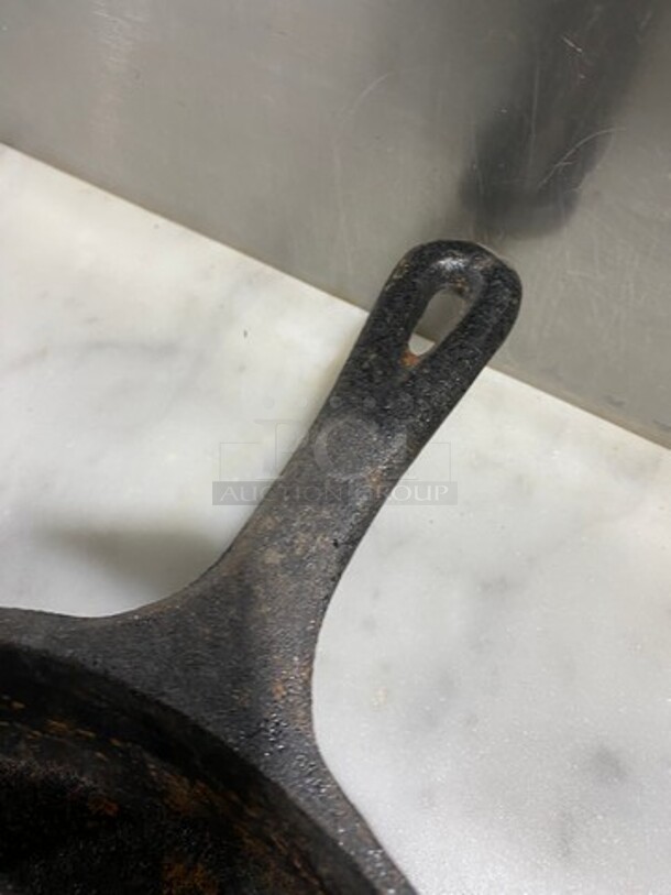 ALL ONE MONEY! Valor Round Cast Iron Skillet! - Image 7 of 7