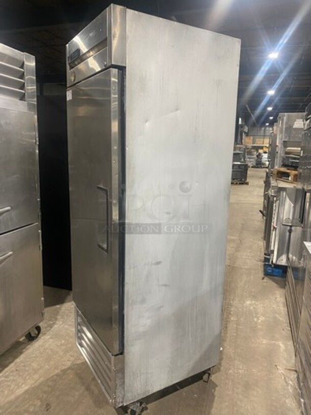 True Commercial Single Door Reach In Refrigerator! Solid Stainless Steel! On Casters! Model: T23 SN: 14473535 115V 60HZ 1 Phase - Image 2 of 10