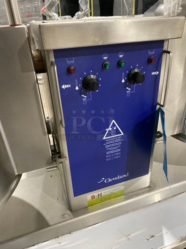 NEW! NEVER USED! Cleveland Commercial Countertop Electric Powered Jacketed Tilting Soup Kettle! On Equipment Stand! All Stainless Steel! On Legs! Model: TKET12T SN: WT680804C01 240V 60HZ 3 Phase - Image 6 of 10