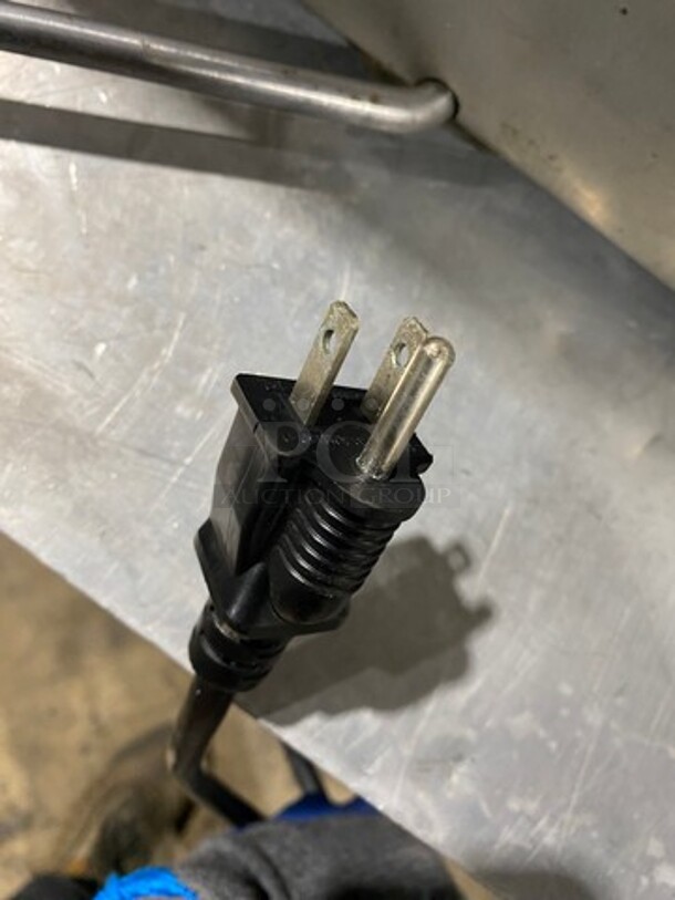 Delfield Commercial Single Door Lowboy/ Worktop Cooler! With Poly Coated Racks! All Stainless Steel! SN: 1405152002438 115V 60HZ 1 Phase - Image 8 of 8