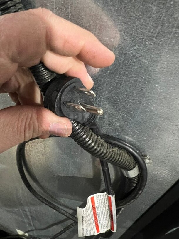 Kelvinator Commercial Single Door Reach In Cooler! Poly Coated Racks! All Stainless Steel! On Casters! Model: KCBM180RQYA SN:wa70302634 115V - Image 9 of 9