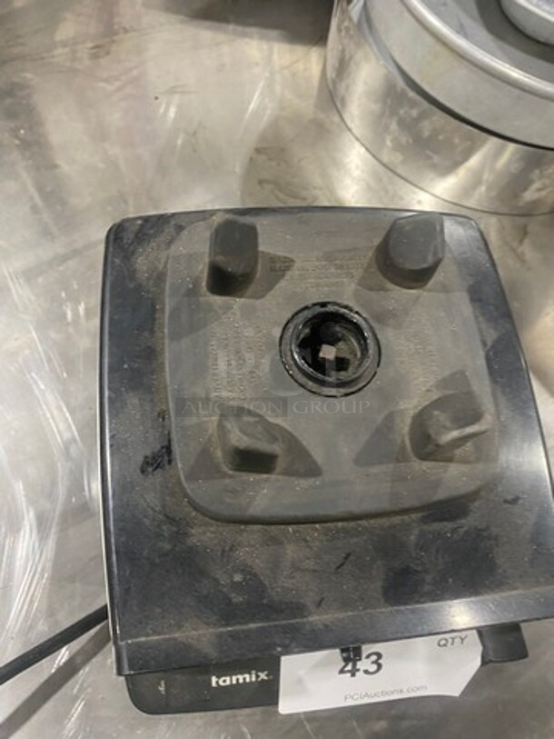 Vitamix Commercial Countertop Blender! BASE ONLY! Model: VM0101 SN: 001002160211976066 120V - Image 6 of 8