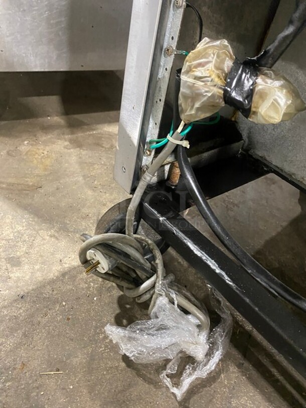 Turbo Air Commercial 3 Door Lowboy/Worktop Cooler! All Stainless Steel! On Casters! Model: TUR72SD SN: UR72808021 115V 60HZ 1 Phase - Image 8 of 8