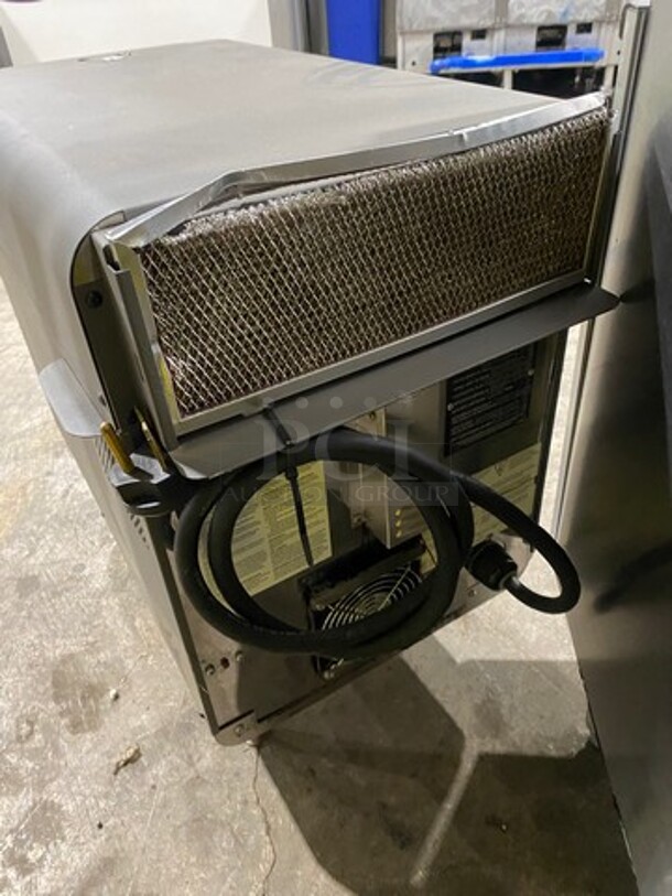 LATE MODEL! 2019 Turbo Chef Commercial Countertop Rapid Cook Oven! On Small Legs! Model: NGO SN: NGOD50141 208/240V 60HZ 1 Phase - Image 4 of 9