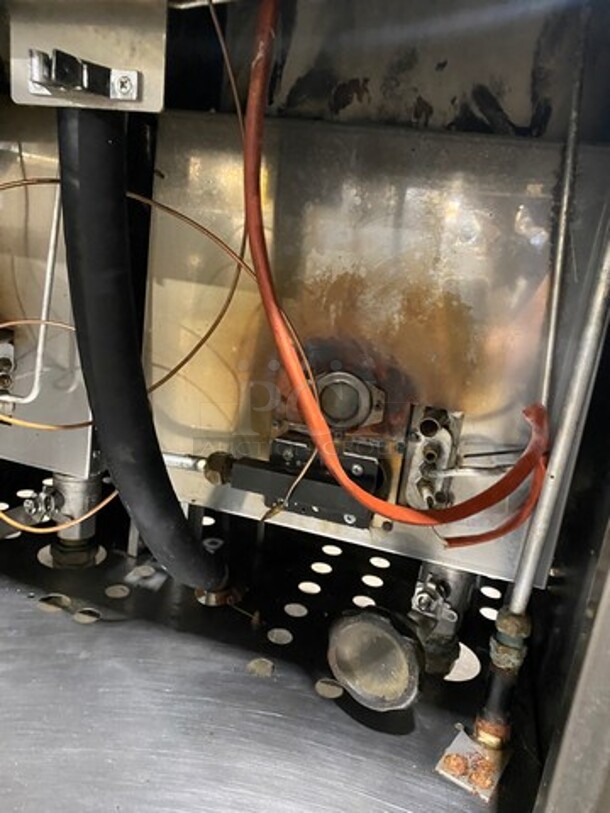 2012 Axis Commercial Natural Gas Powered 2 Bay Pasta Cooker! All Stainless Steel! On Casters! Model: AXDPG SN: GMF059 - Image 9 of 10