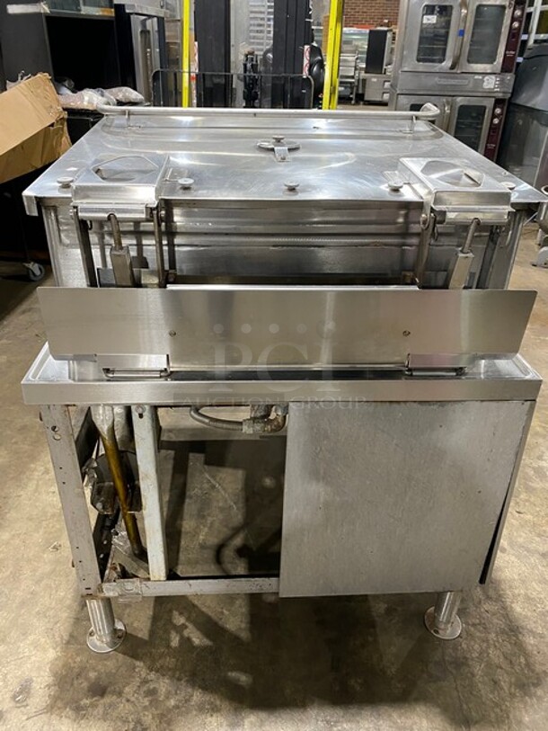 Market Forge Commercial Natural Gas Powered Tilted Braising Pan/Ultra Skillet! All Stainless Steel! On Legs! Model: 15004GLX SN: 194884 - Image 3 of 10