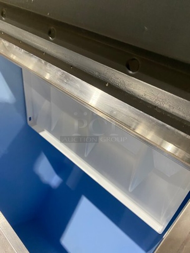 Hoshizaki Commercial Ice Maker Machine! With Commercial Ice Bin! All Stainless Steel! On Legs! Model: F2000MWH SN: P00123M 208/230V 60HZ 1 Phase - Image 7 of 9