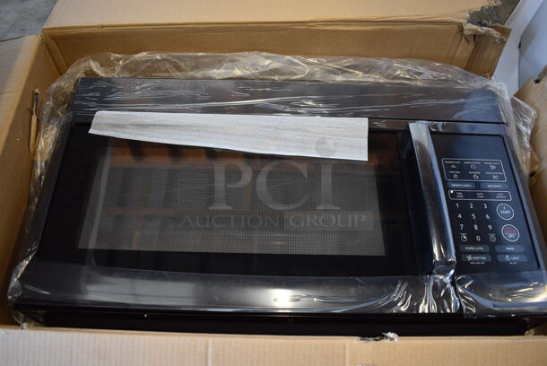 BRAND NEW IN BOX! Magic Chef Model MCO165UB Over The Range Microwave Oven. 30x17x17