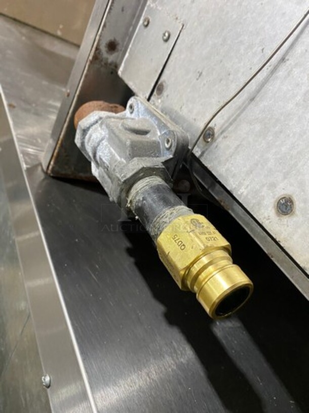 Castle Commercial Natural Gas Powered Pizza/ Baking Oven! All Stainless Steel! Model: P019 SN: 3L21 - Image 8 of 8