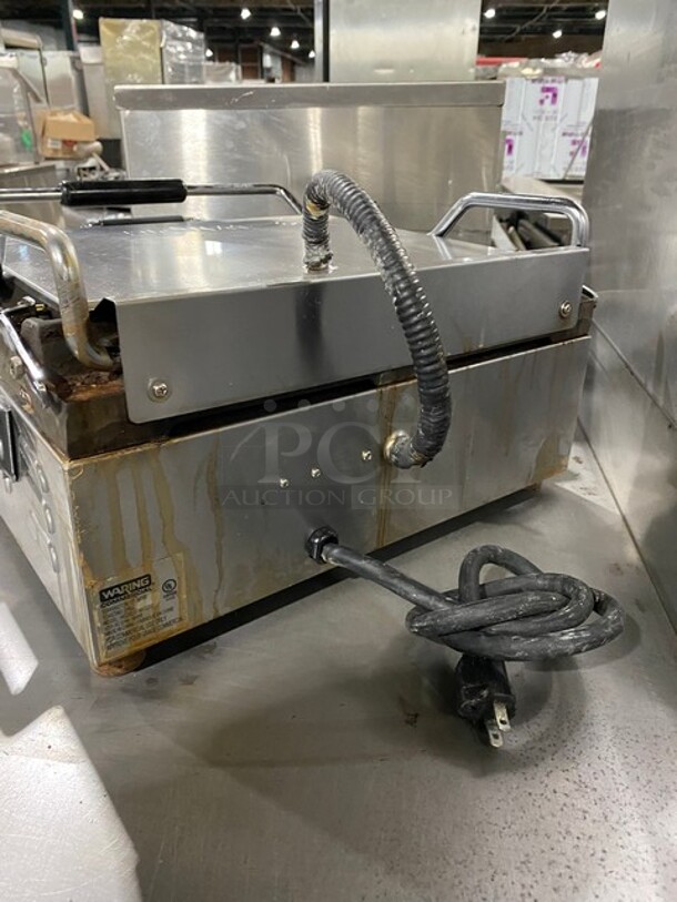 Waring Commercial Countertop Panini/Sandwich Tostato Supremo Grill! All Stainless Steel! Press With Flat Surface! Model: WFG250 120V  - Image 4 of 8