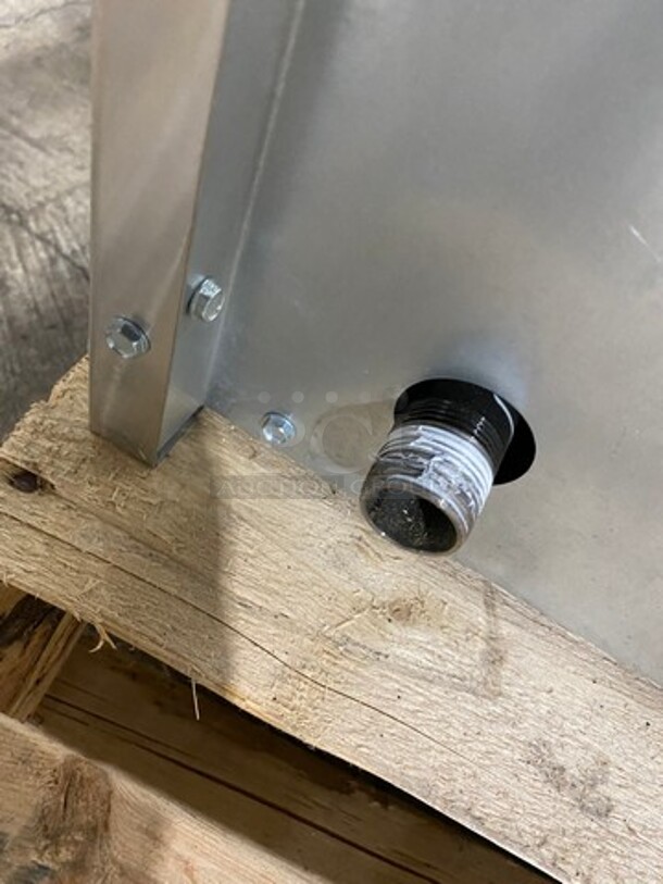 NEW! SCRATCH-N-DENT! LATE MODEL! 2019 Asber Commercial Natural Gas Powered Pizza Oven! All Stainless Steel! Model: AEPO36 SN: 8101707812 - Image 10 of 10